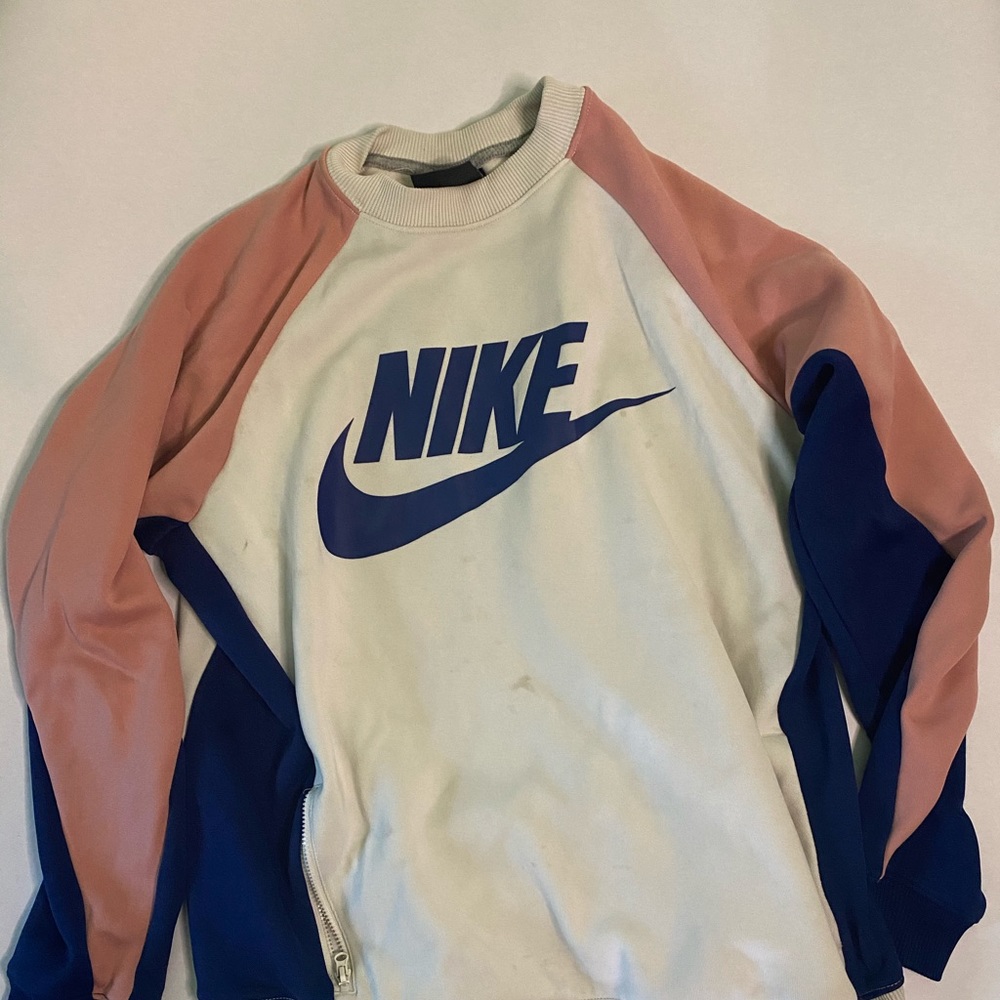 Pink & Blue Nike Sweatshirt with Zipper Pockets